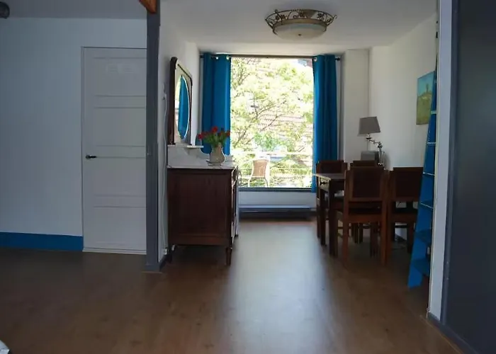 Apartement With Terras In Amsterdam Noord